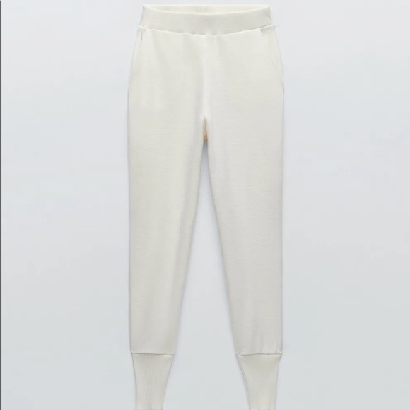 Zara
SOFT JOGGING PANTS - ecru - Picture 3 of 5